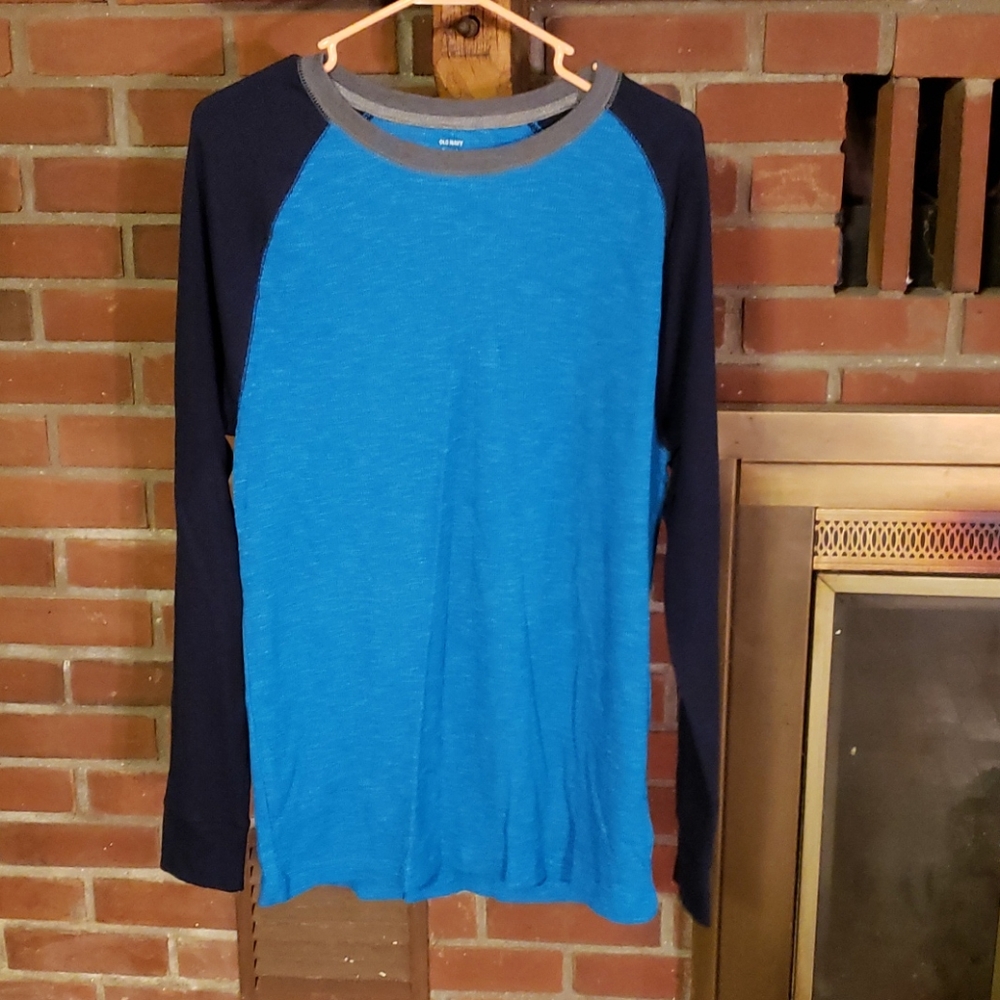 Long sleeve t-shirt
